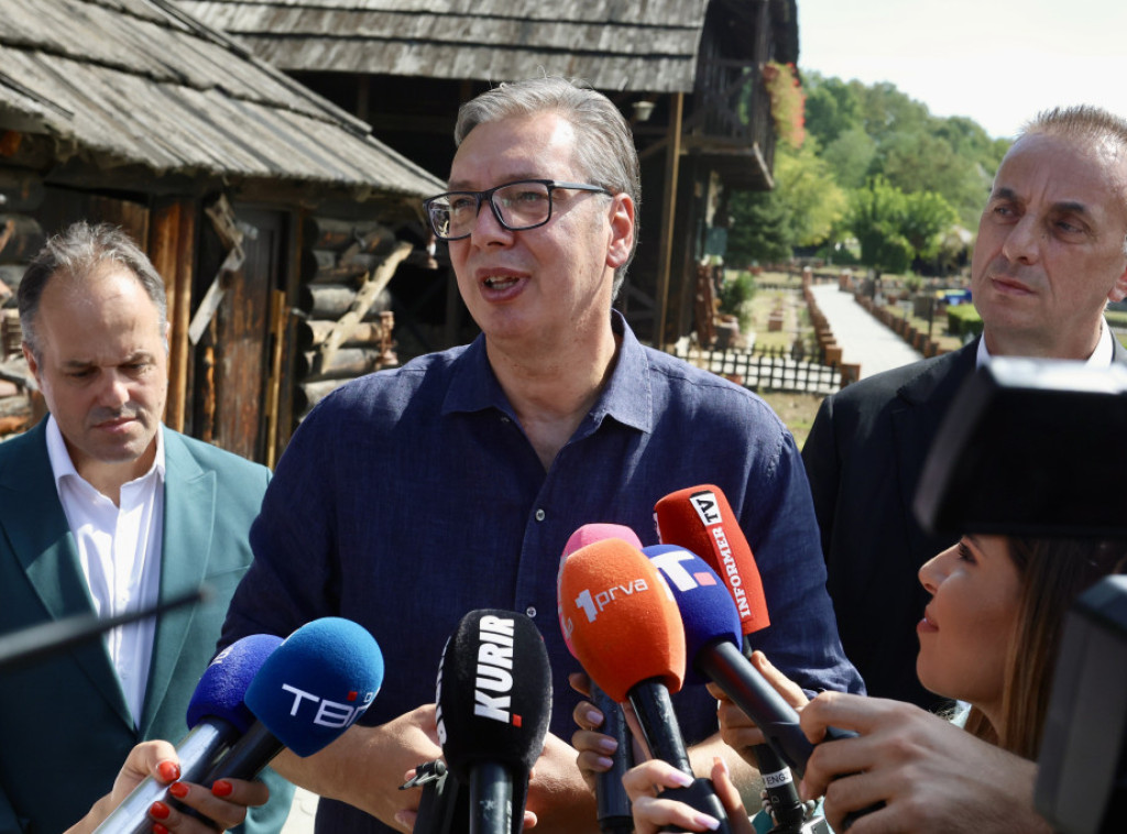 Vučić pozvao građane da se izborimo za nastavak puta Srbije ka budućnosti