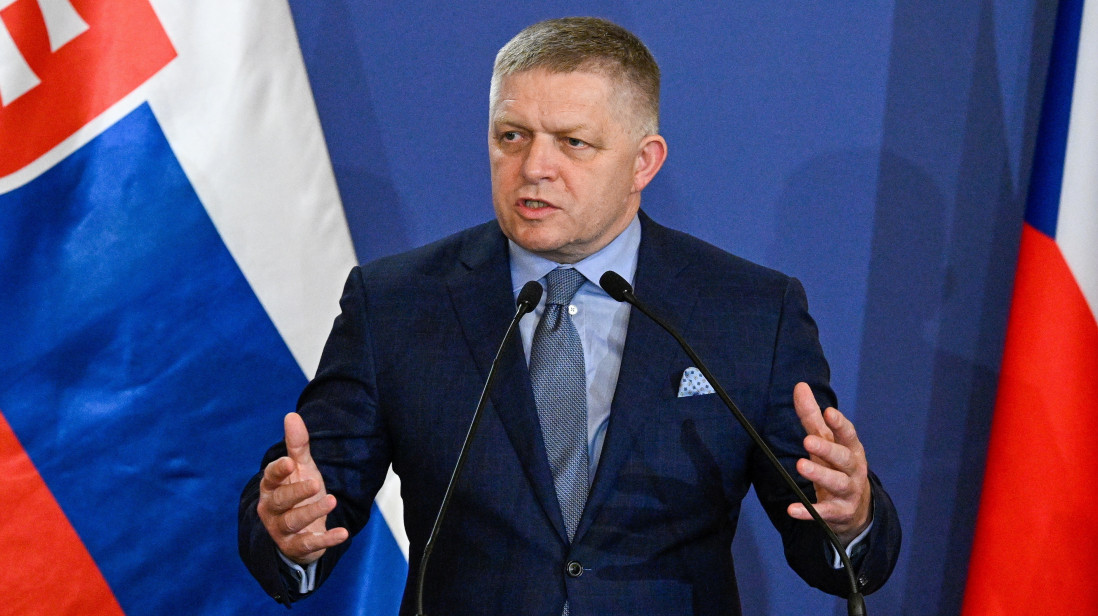 Robert Fico u pismu pročitanom na skupu u Areni podržao Srbiju i Aleksandra Vučića