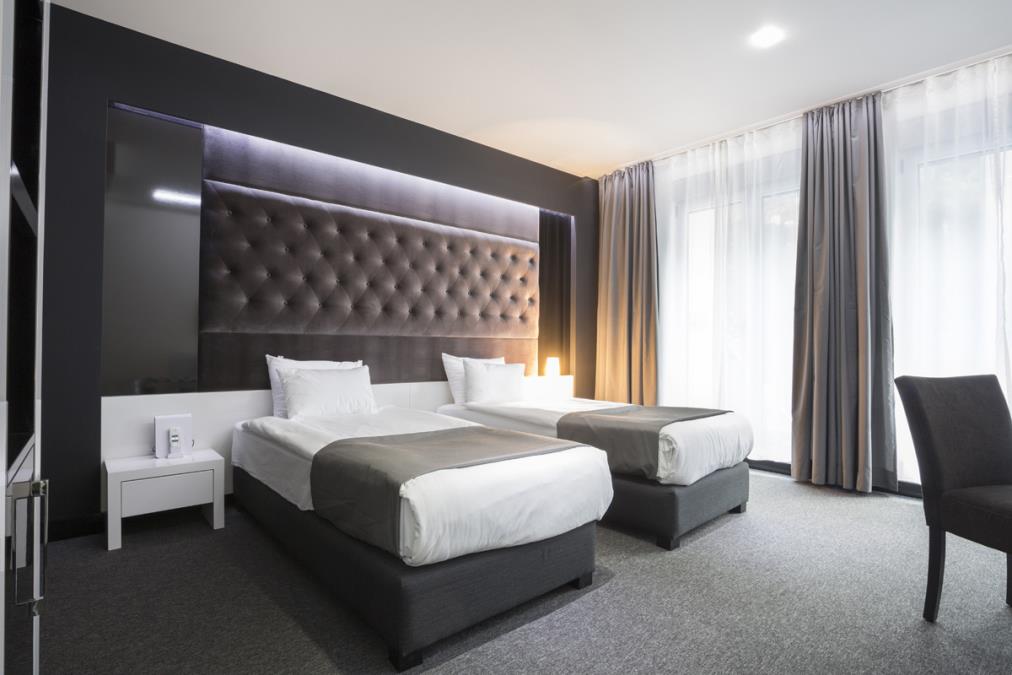 Stjuardesa otkrila trik sa flašom vode za proveru hotelske sobe