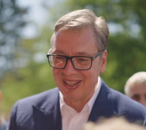 Predsednik Vučić posećuje novi stakleni vidikovac na Kablaru
