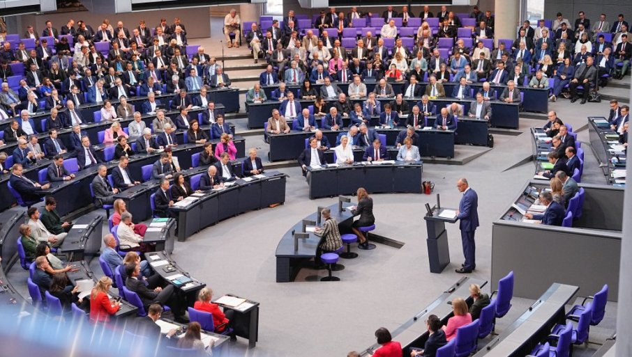 Bundestag ukinuo imunitet poslaniku Adisu Ahmetoviću zbog istrage o korupciji