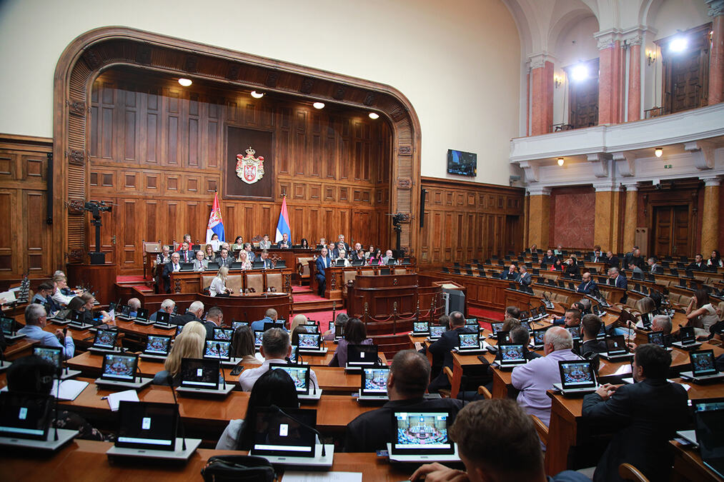 Skupština Srbije nastavlja raspravu o rebalansu budžeta i još 58 tačaka dnevnog reda