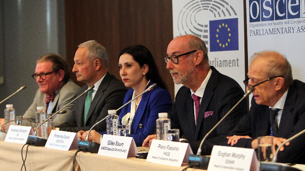 Međunarodni posmatrači: rekordna izlaznost na izborima u Srbiji uz neravnopravne uslove kampanje