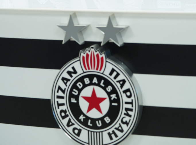 FK Partizan: Sergej Mladenović i Stefan Đurović potpisali profesionalne ugovore