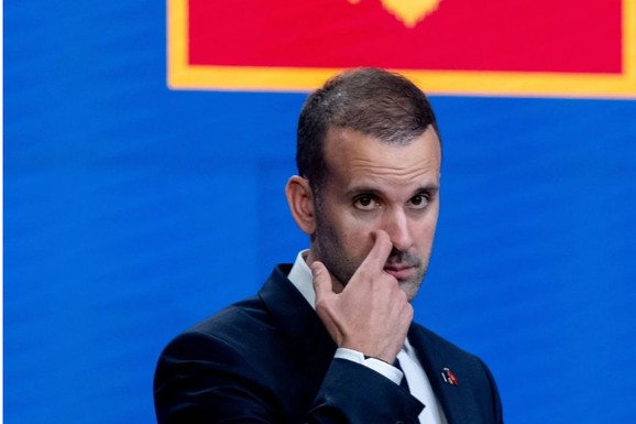 "Vučića napadaš, kurtiju i plenkoviću ćutiš" Spajić udario na Beograd, a onda je stigao odgovor koji je izazvao MUK u Podgorici