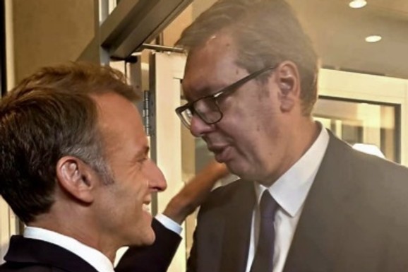 Vučić objavio fotografiju sa Makronom sa zasedanja Generalne skupštine UN